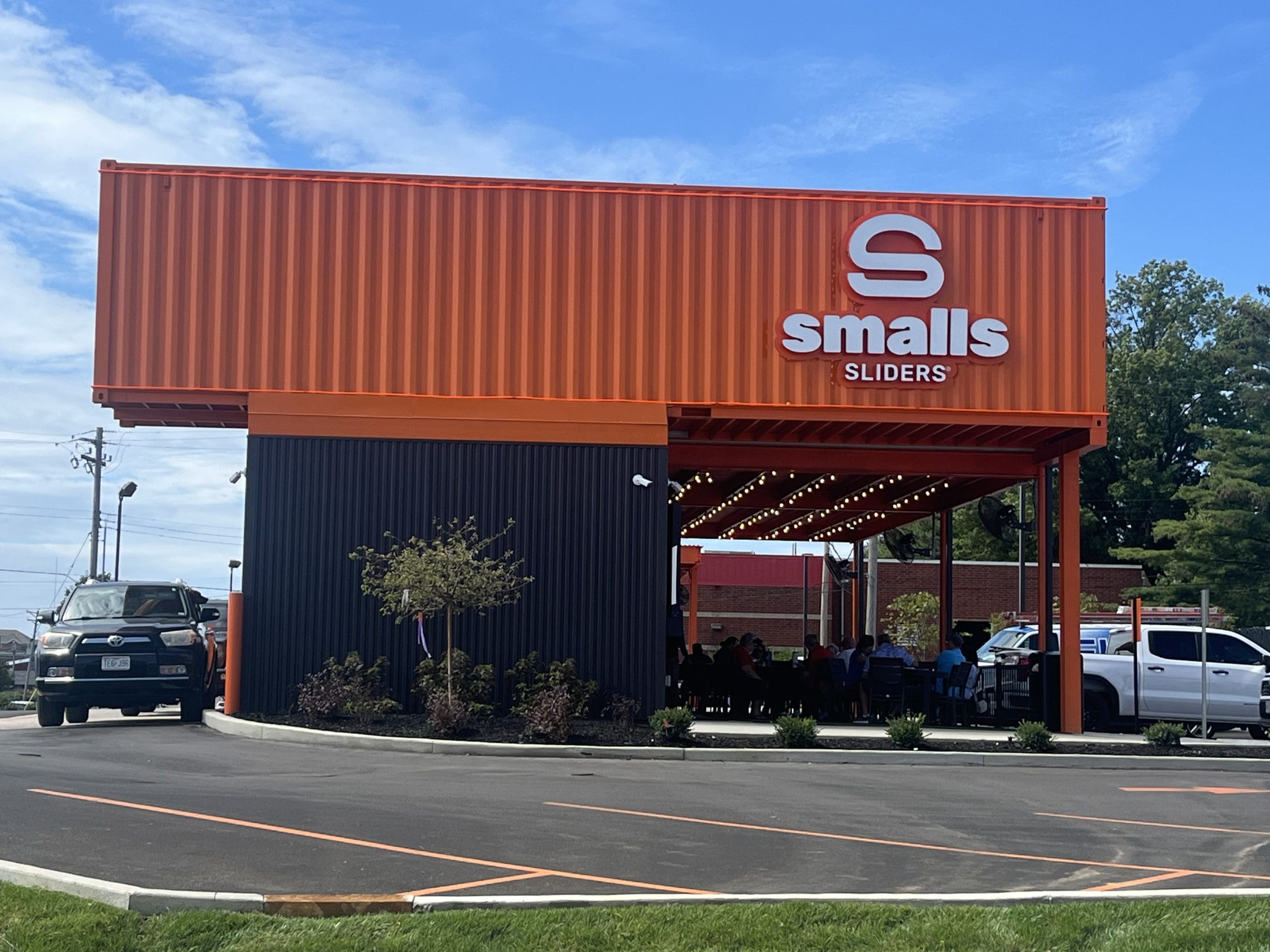 Smalls Sliders Debuts in Ellisville, Missouri