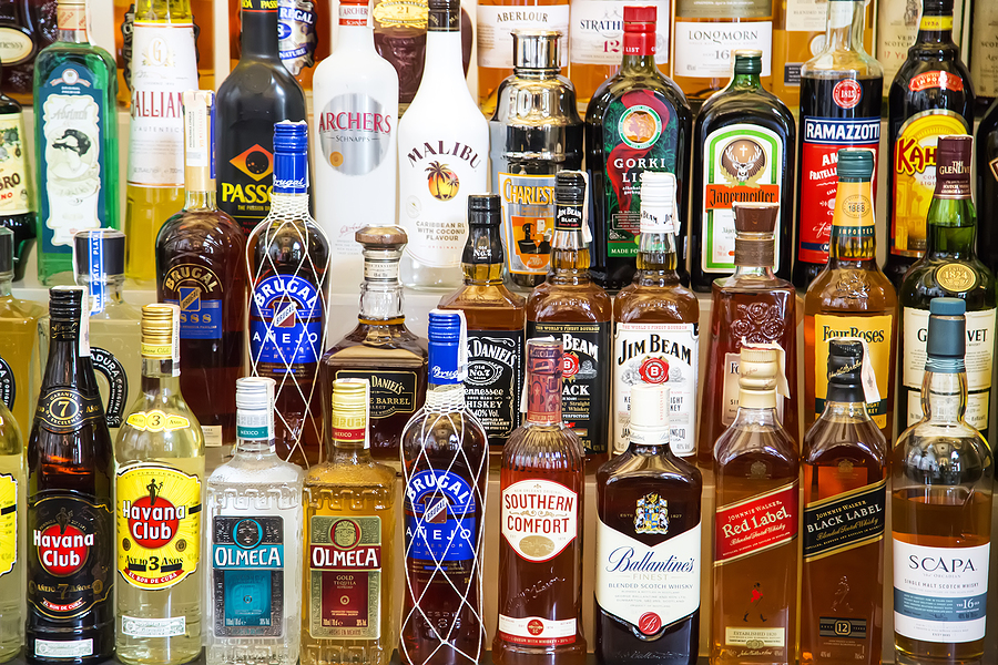 Why Missouri Requires Restaurants To Buy Alcohol From Distributors