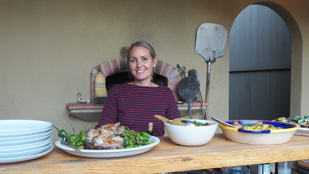 Dozens join search for missing Oakland business owner Amy Hillyard
