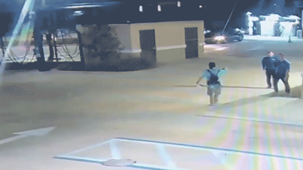 Teen Trained in MMA Takes Down Ax-Wielding Suspect at Florida Car Wash, Video Captures the Incident