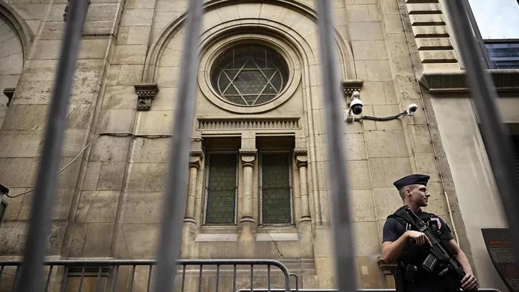 Chicago man accused of synagogue threat released on bond despite objections