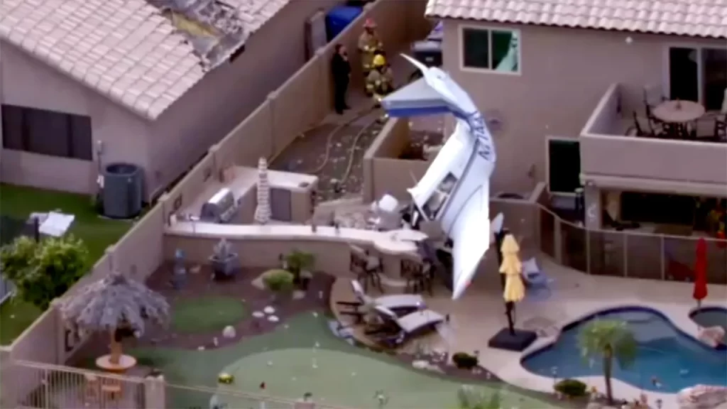 Plane that crashed into Phoenix homes lost engine power, NTSB says