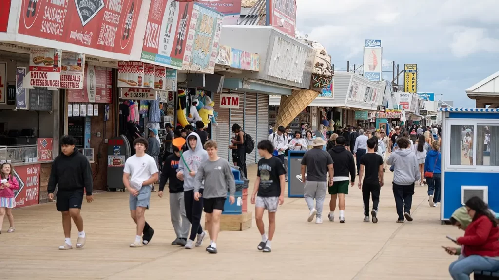 Seaside Heights calls in FBI, SWAT to combat Memorial Day weekend chaos
