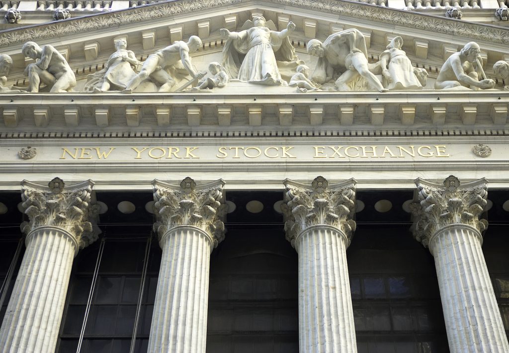 U.S. Stock Market Today: Dow Rises Nearly 400 Points