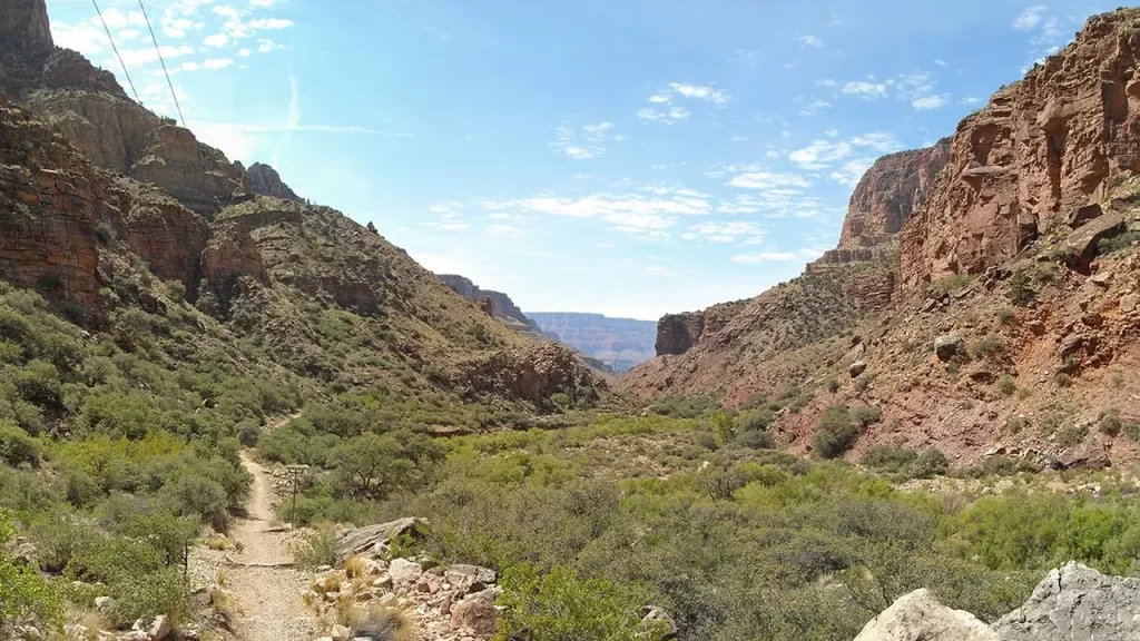 Several hikers dead apparently in connection with high temps at Grand Canyon