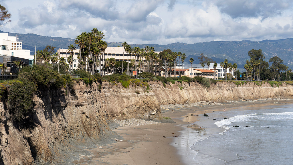 UCSB issues second campus warning after woman is groped in daylight
