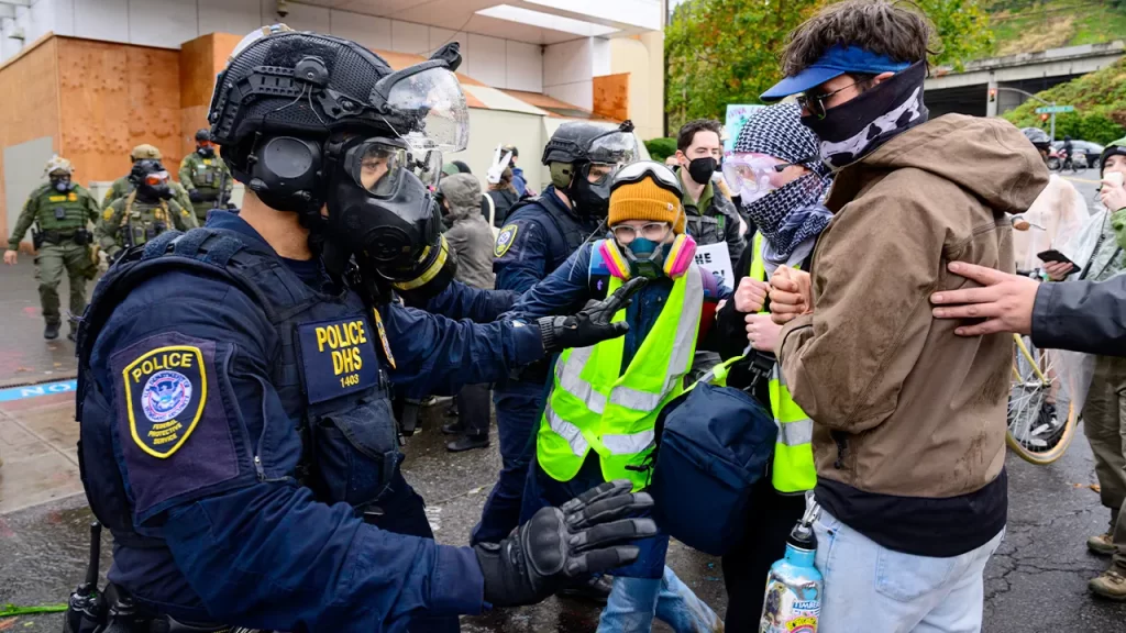 Portland man sentenced to 30 months for throwing rock at ICE officer